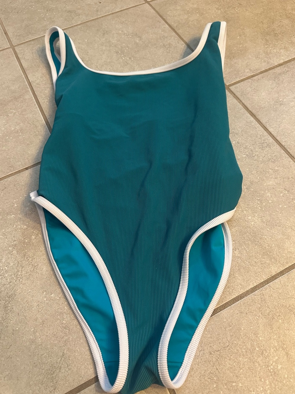 LainSnow Ocean Isle One Piece - Picture 4 of 4